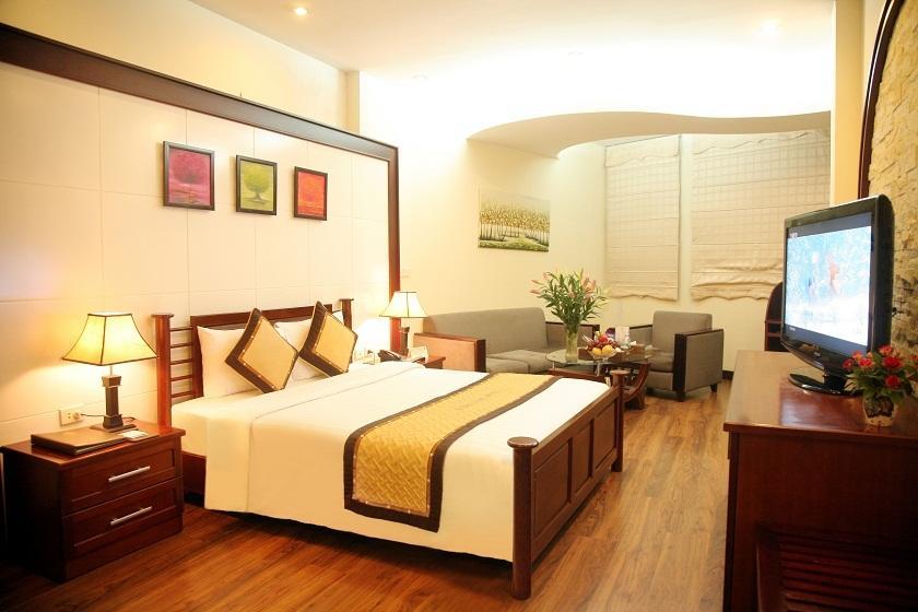 Huyen Chau Hotel ハノイ市 エクステリア 写真