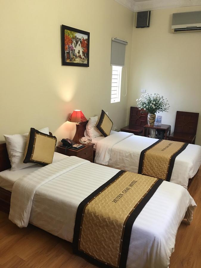 Huyen Chau Hotel ハノイ市 エクステリア 写真