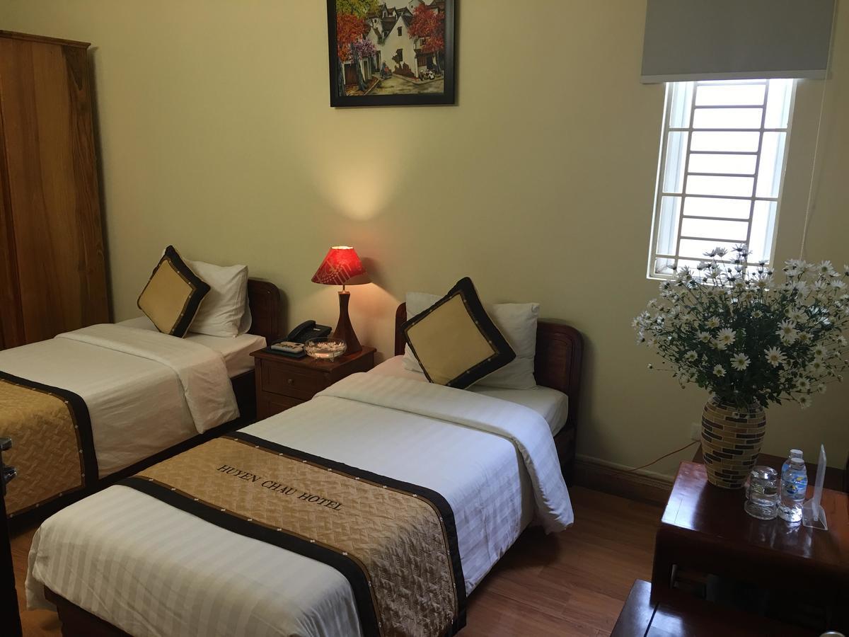 Huyen Chau Hotel ハノイ市 エクステリア 写真